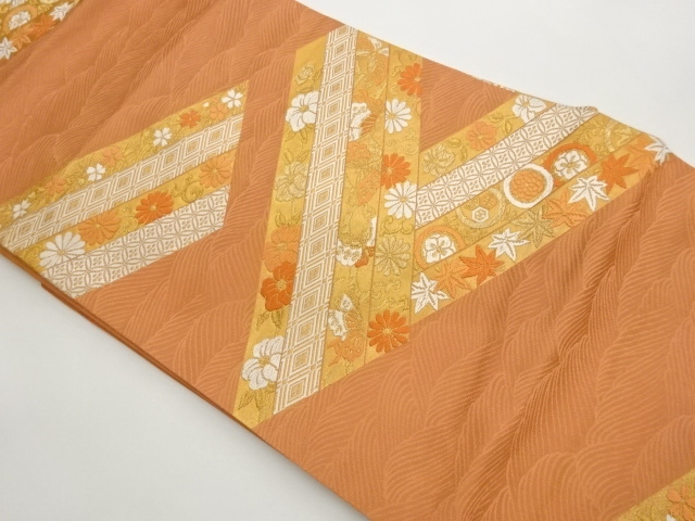JAPANESE KIMONO / BUTTERFLIES / FLOWERS / CLASSIC PATTERN WEAVING NAGO